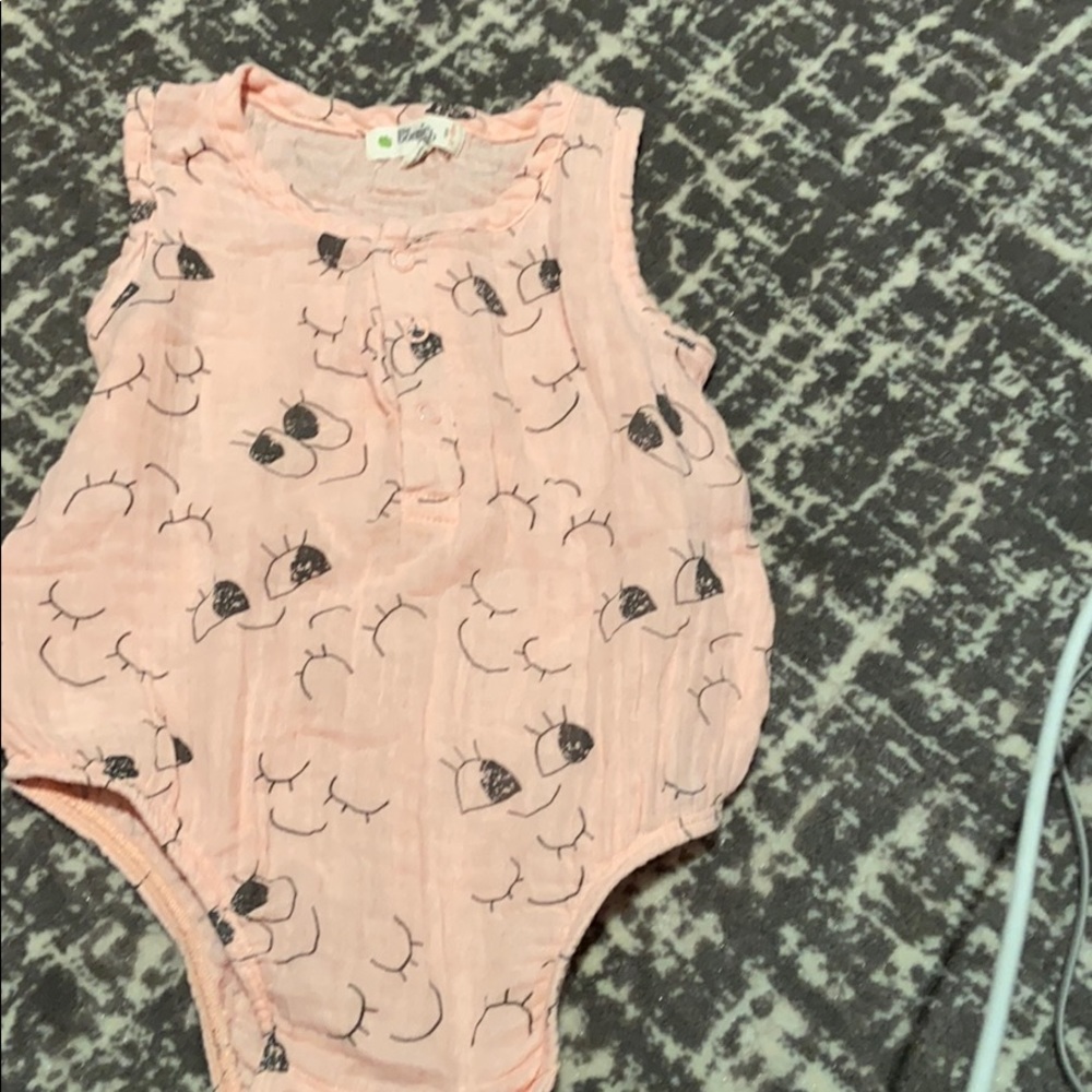 Light weight onesie